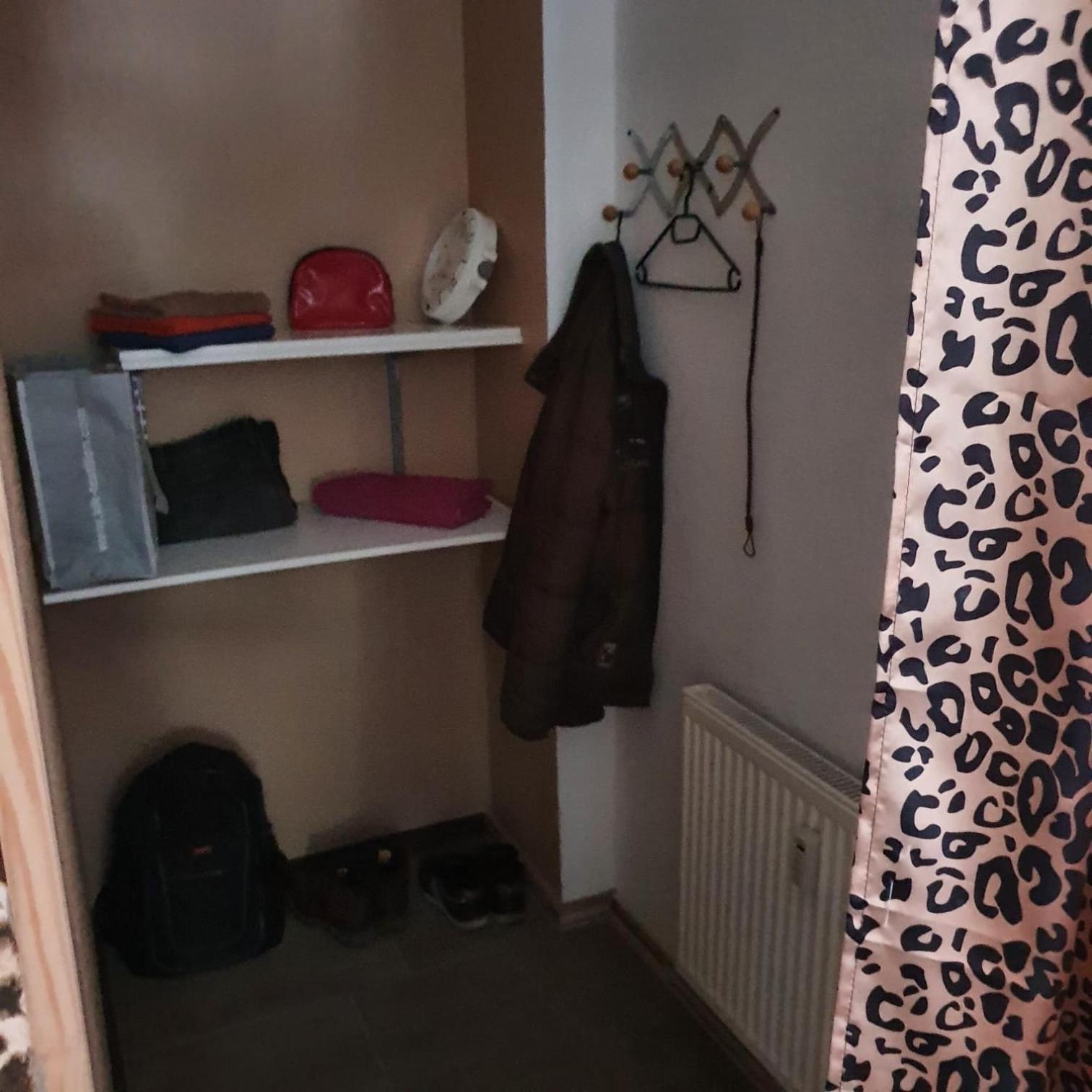 Halle, Top -Preise, Grosse 79 Qm Sd Fewo, Eg, Wahlweise Mit 1- 3 Dz, Inklusiv Tv Lounge, Kueche, Bad Wc Einfach Und Gut, Langzeitmieter Vb Preise Halle  Exterior foto